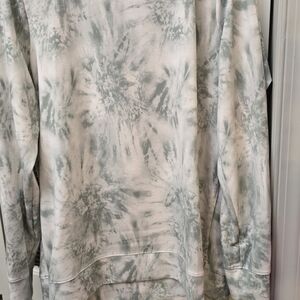 GAIAM Cream & green hoodie Apparel